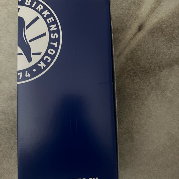 Women’s Birkenstock Size 38 - Picture 2 of 2